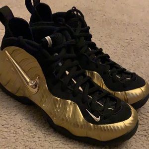 Nike Air Foamposite Pro ‘Metallic Gold’ 10.5